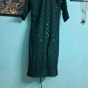 ELEGANT GREEN CHIKANKARI KURTI WITH MIRROR