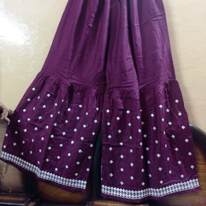 Embroidery Cotton kurti n sarara