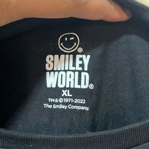 Smiley World Black Tshirt