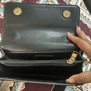 Dupe Charles & Keith Bag