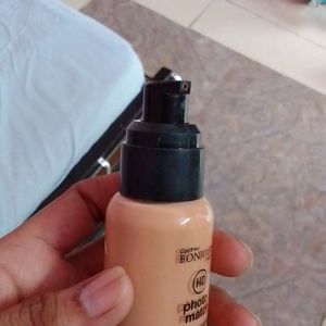 Bonjour Paris HD Photo Match Foundation