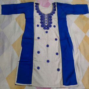 Women's Dark Blue & Off-White Embroidered Kurti Size S