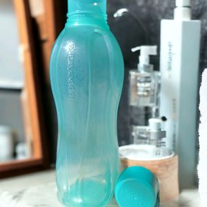 Tupperware Aquasafe Bottle