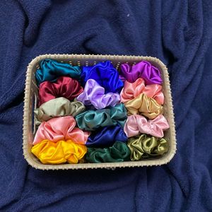 For 100 Scrunchies