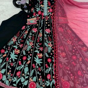 Gown Pant With Dupatta Set