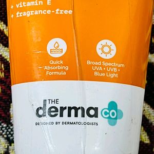 (80 g) The Derma Co Sunscreen SPF 50 PA++ ++1%