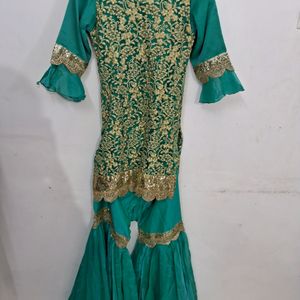 SHORT KURTI WITH GARRARA