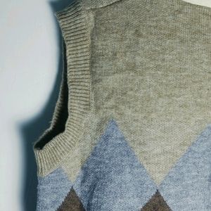 Argyle Pattern Button Front Vest Cardigan