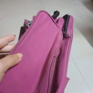 Very Large Hard Quality 7 Zipper School Bag