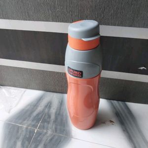 NEW CELLO WATER BOTTLE SET OF 4