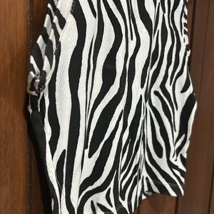 PINTEREST INSPIRED ZARA ZEBRA TANK TOP