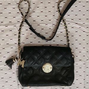 Metro City Black Sling Bag