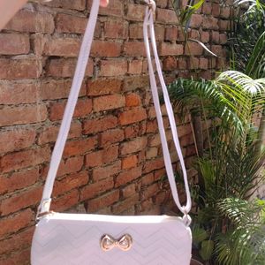 Women White Sling Bag With Attractive Print