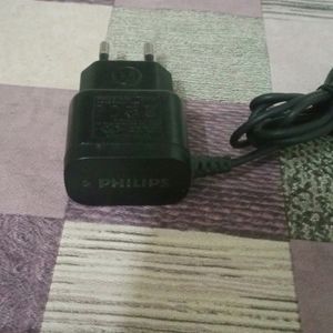 Philips Trimmer With Charger