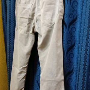 Unisex Jeans Pant.