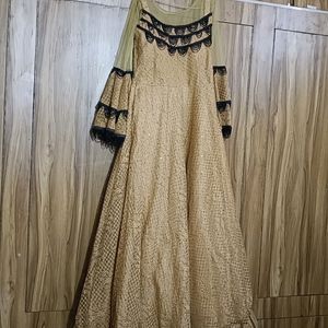 Heavy Gown For Women With CanCa