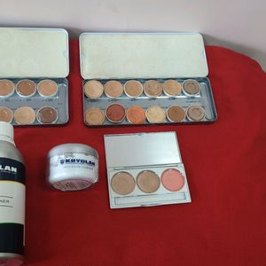 Krylon Foundation And Concealer Palette