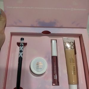 Just Herbs Makeup Kit