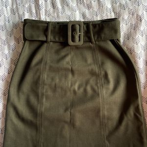 H&M Skirt With Belt (New Without Tag)