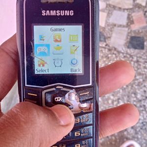 2 Samsung Mobiles Sell