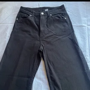 H&M Black Flared Jeans