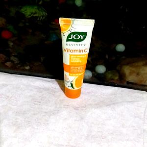 JOY Vitamic C Face Wash