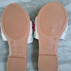 WOMEN 38 SIZE AND 24.5cm chappal