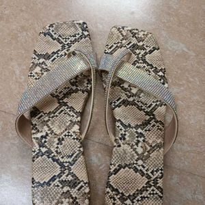 Stone Slipper...size 41