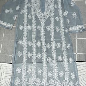 chikankari kurta