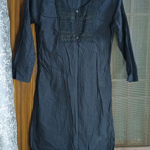 Women's Black Plain Kurta