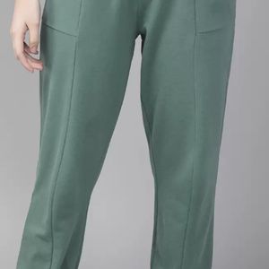 Roaster Women Green Solid Cotton Jogger’s