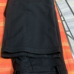 Solid high rise black trousers