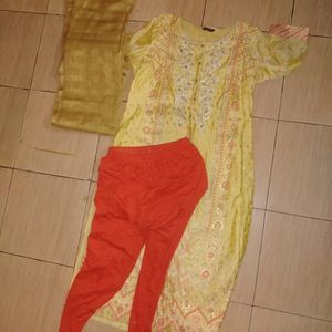 Aurelia Suit Set With Dupatta