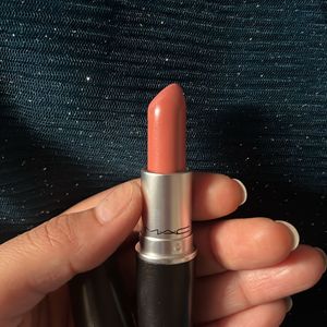 Mac kinda Sexy Lipstick On Sale