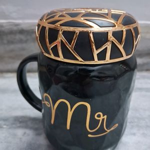 BLACK MUG