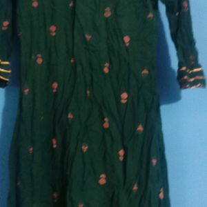 Amayra || Green Kurta || Good (Only 2 Times Used)