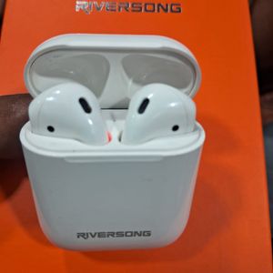 True Wireless Stereo Earphone