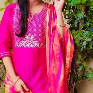 Magenta And Gold Embroidery Kurti Set