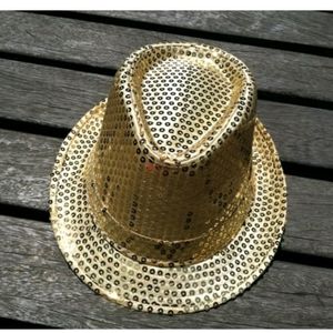 Sequin Light Golden Cap