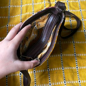 Zipper Slingbag