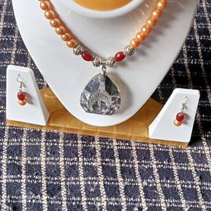 Diamond jewellery set