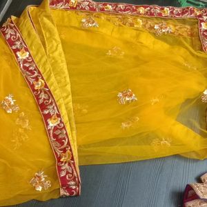 Lehna Choli .        Skirt Is stiched. With Duptta (2.5 Mit)   Blouse piece