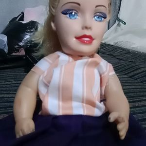 Barbi doll