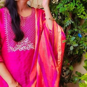 Magenta And Gold Embroidery Kurti Set