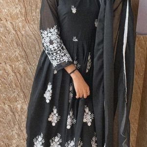 Royal Embroidery 🪡 Black Anarkali With Dupatta St