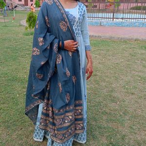 Kurta With Dupatta