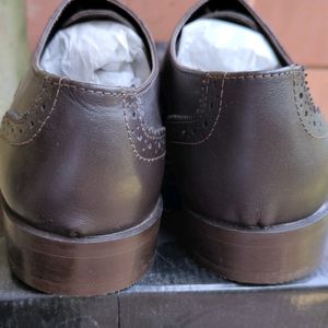 Size 7 Leather Shoes