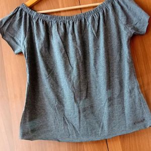 Casual Top By Roadster