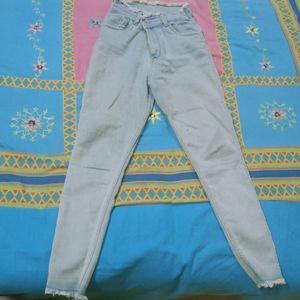 Two Jeans Available At  More Discount