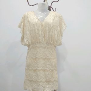 Creamy Lace Batwing Sleeves Dress